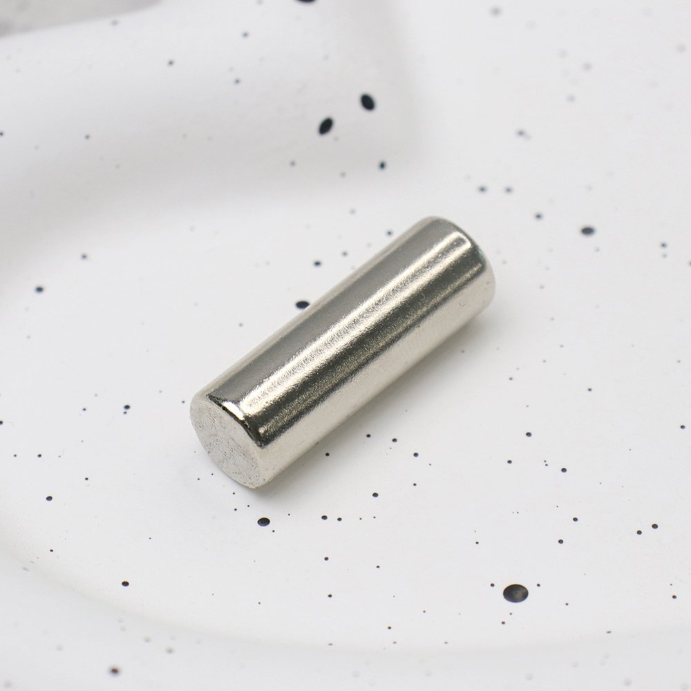 Make.N Compact Magnet Stick